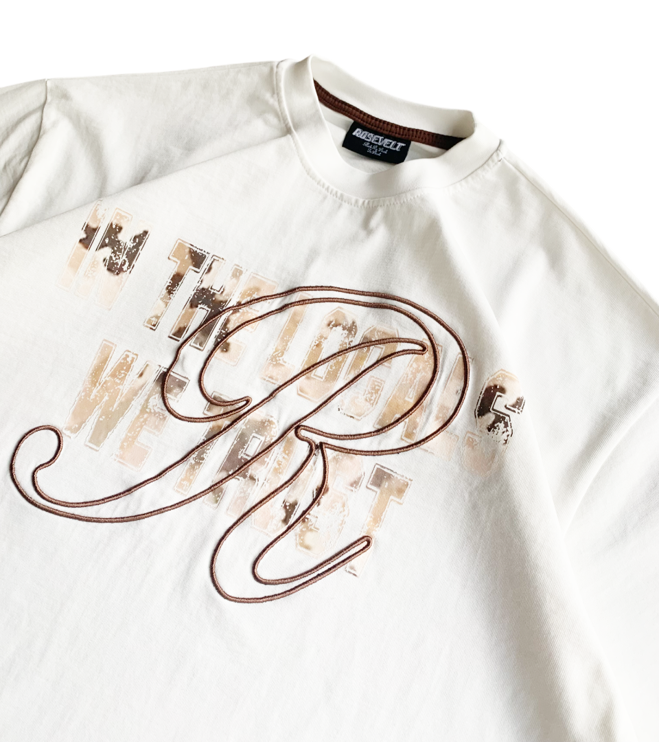 THE RSVLT TEE